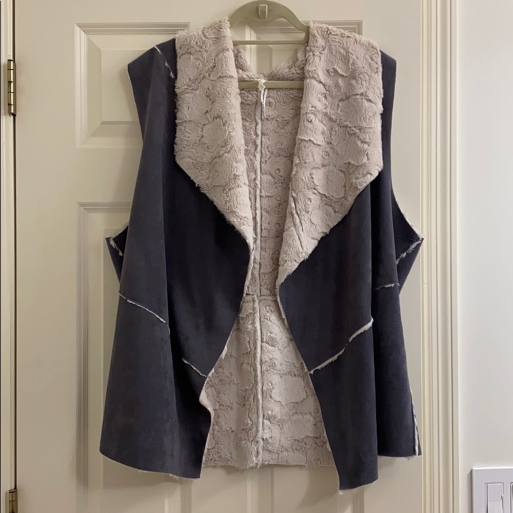 Leo & Nicole Faux Suede 2X Vest in Gray.